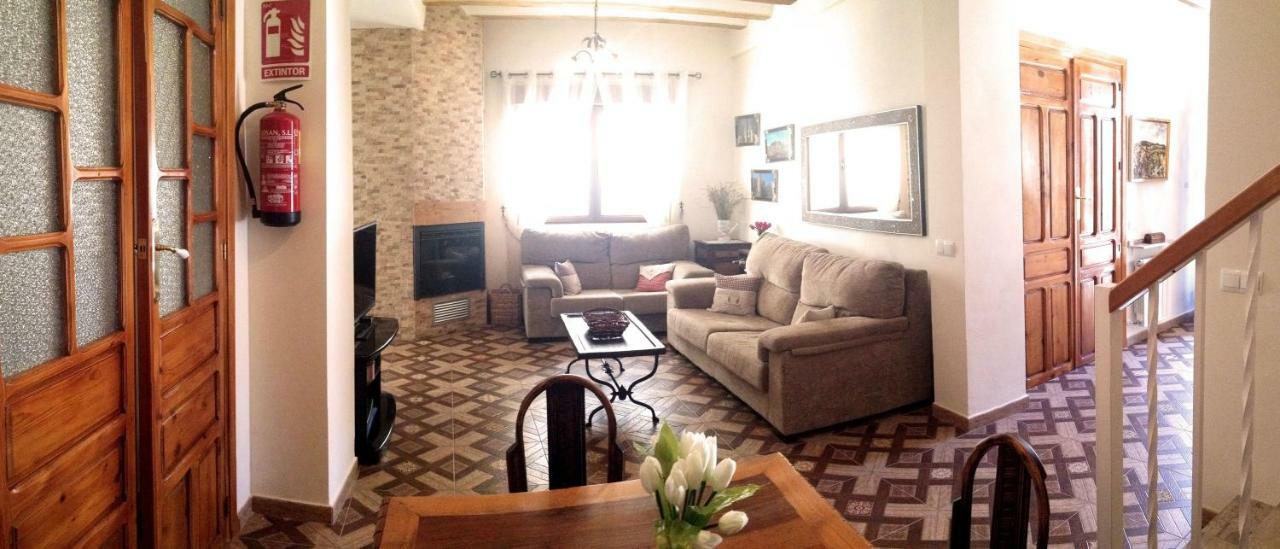 Casa Rural Los Montones Carcelén 外观 照片