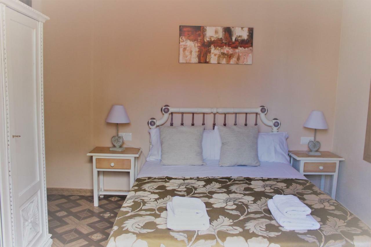 Casa Rural Los Montones Carcelén 外观 照片