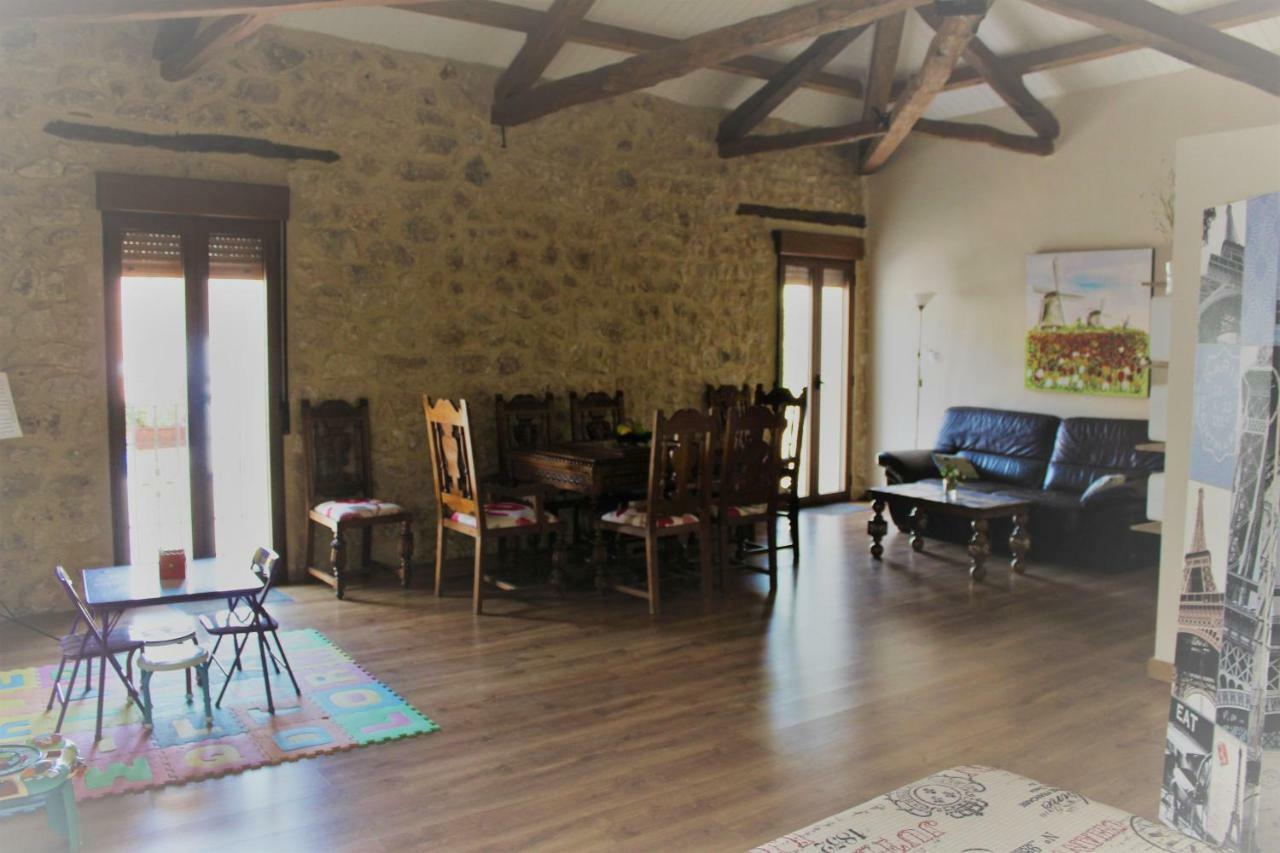 Casa Rural Los Montones Carcelén 外观 照片